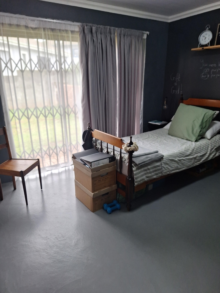4 Bedroom Property for Sale in Hartenbos Heuwels Western Cape